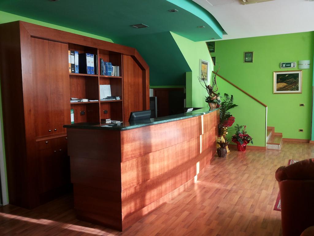 Hotel Santa Lucia Bastia Umbra Esterno foto